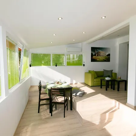 Luxury Apartment-rome In Centar Apartament